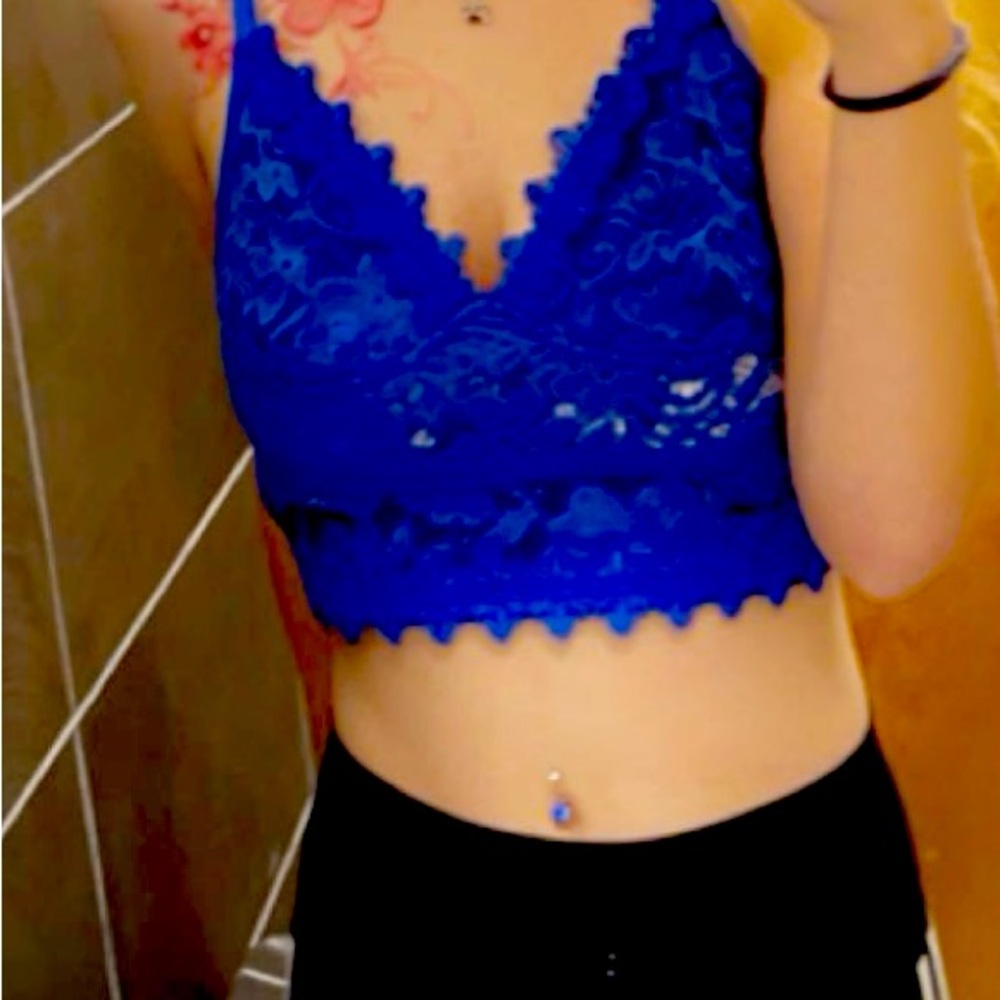 Lace crop top